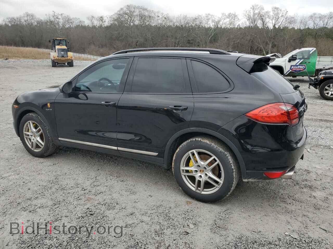 2011 PORSCHE CAYENNE - VIN: WP1AE2A29BLA91867 - Фото 2