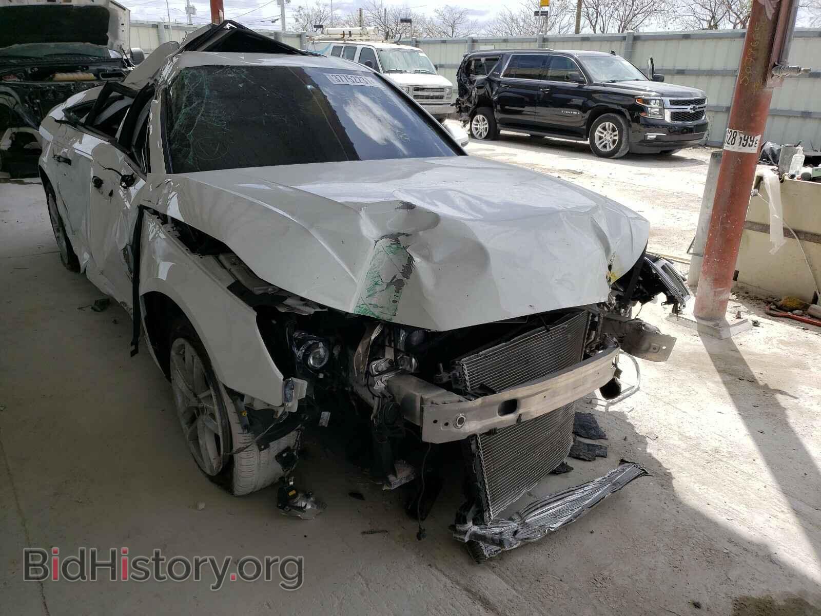 Фотография WAUGMAF40HN049021 - AUDI A4 2017