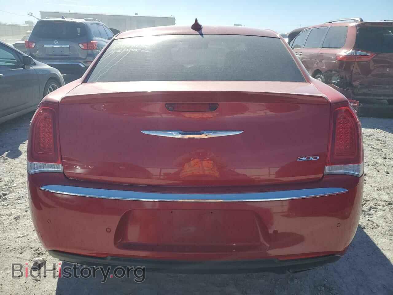 2017 CHRYSLER 300 - VIN: 2C3CCAAGXHH647443 - Фото 6