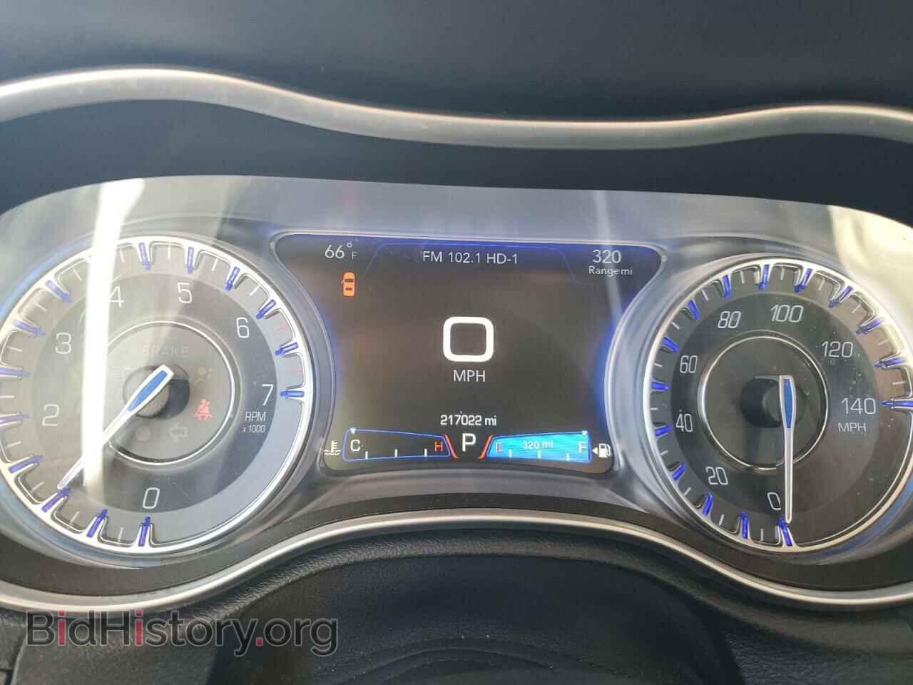 2017 CHRYSLER 300 - VIN: 2C3CCAAGXHH647443 - Фото 9