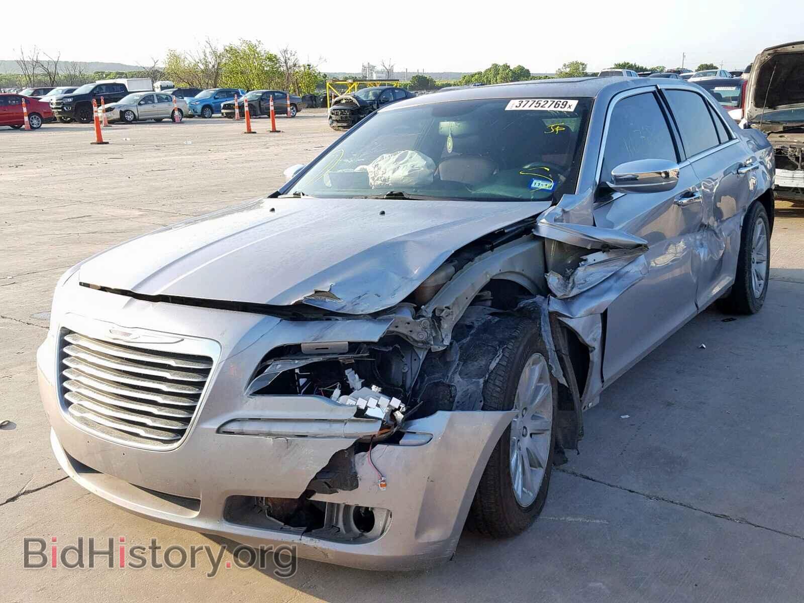 2014 CHRYSLER 300 - VIN: 2C3CCAETXEH118092 - Фото 2