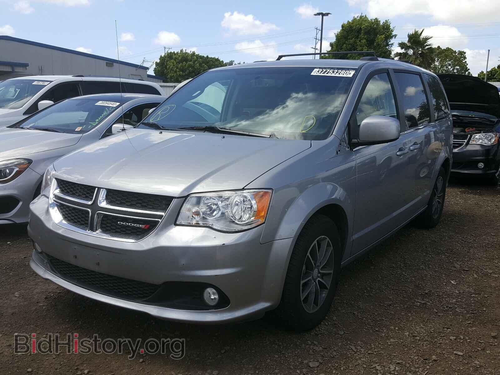 2018 DODGE CARAVAN - VIN: 2C4RDGCGXJR192323 - Фото 2