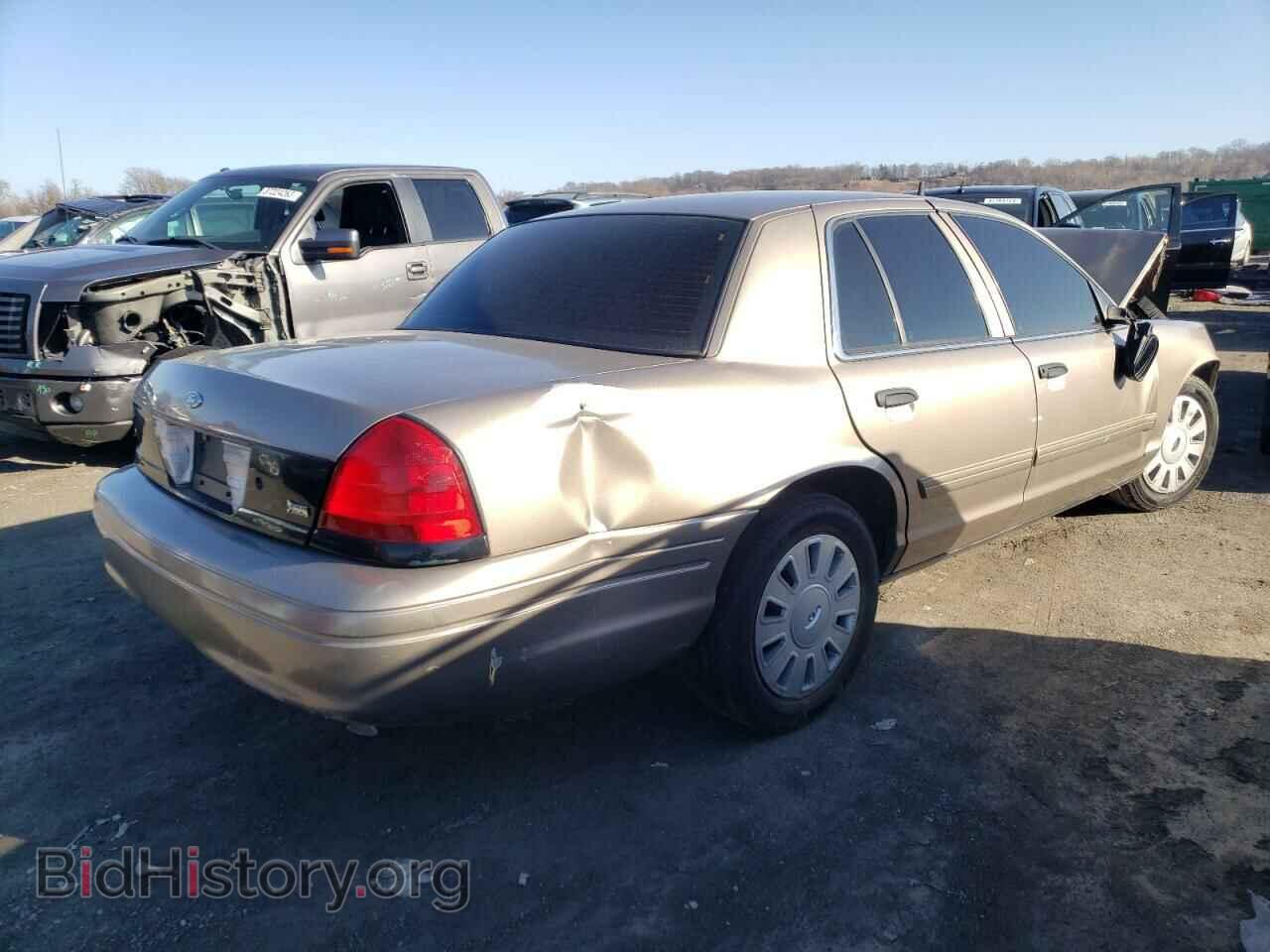 2011 FORD CROWN VIC - VIN: 2FABP7BV8BX156092 - Фото 3