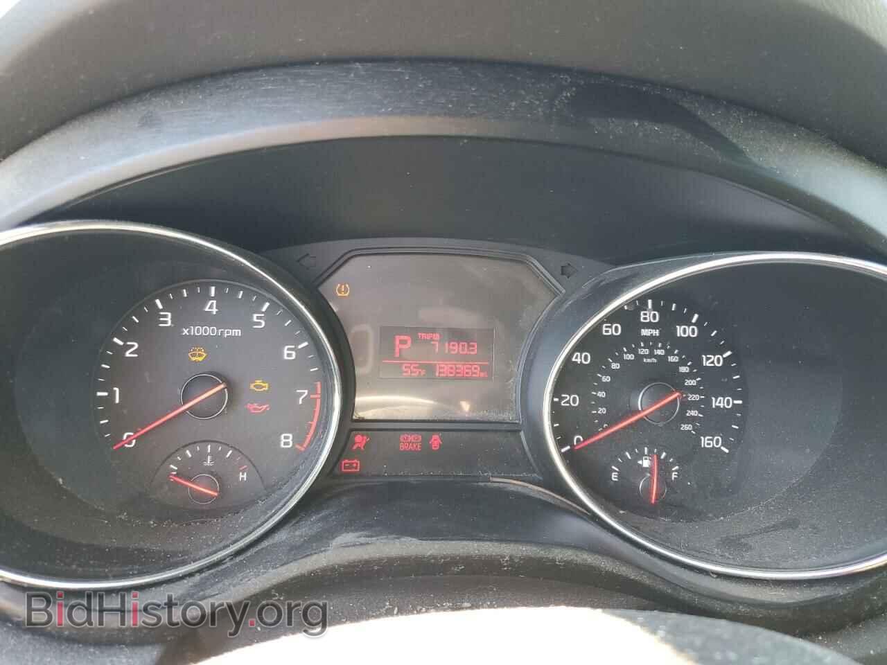 2016 KIA All Models - VIN: KNDMB5C14G6178143 - Фото 9