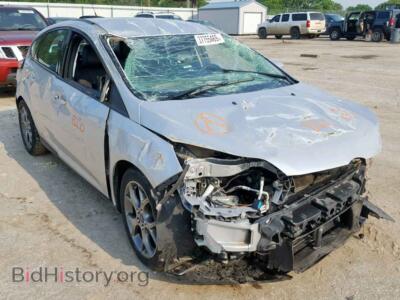 2014 Ford FOCUS SE, серебристый — VIN 1FADP3K2XEL175638, Copart
