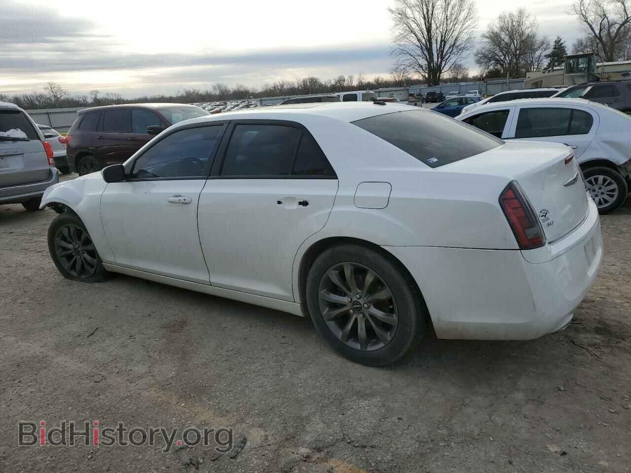 2014 CHRYSLER 300 - VIN: 2C3CCAGG4EH355807 - Фото 2