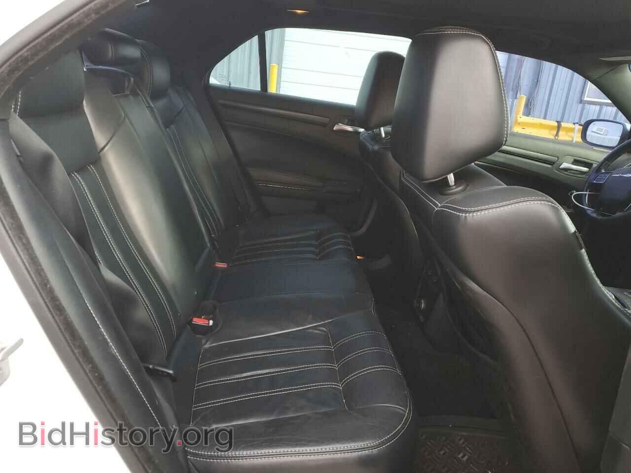 2014 CHRYSLER 300 - VIN: 2C3CCAGG4EH355807 - Фото 10
