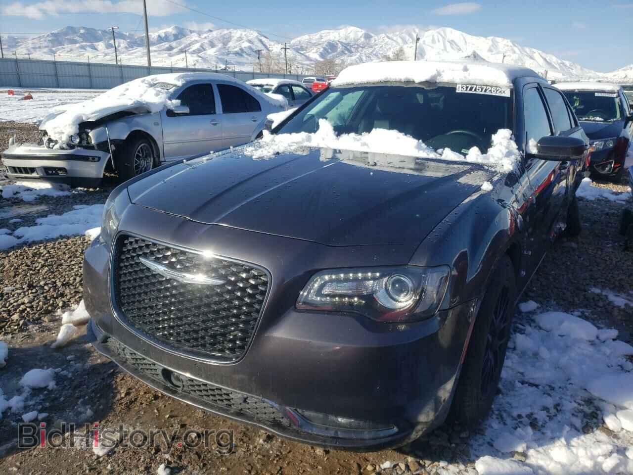 2018 CHRYSLER 300 - VIN: 2C3CCAGG9JH268575 - Фото 2