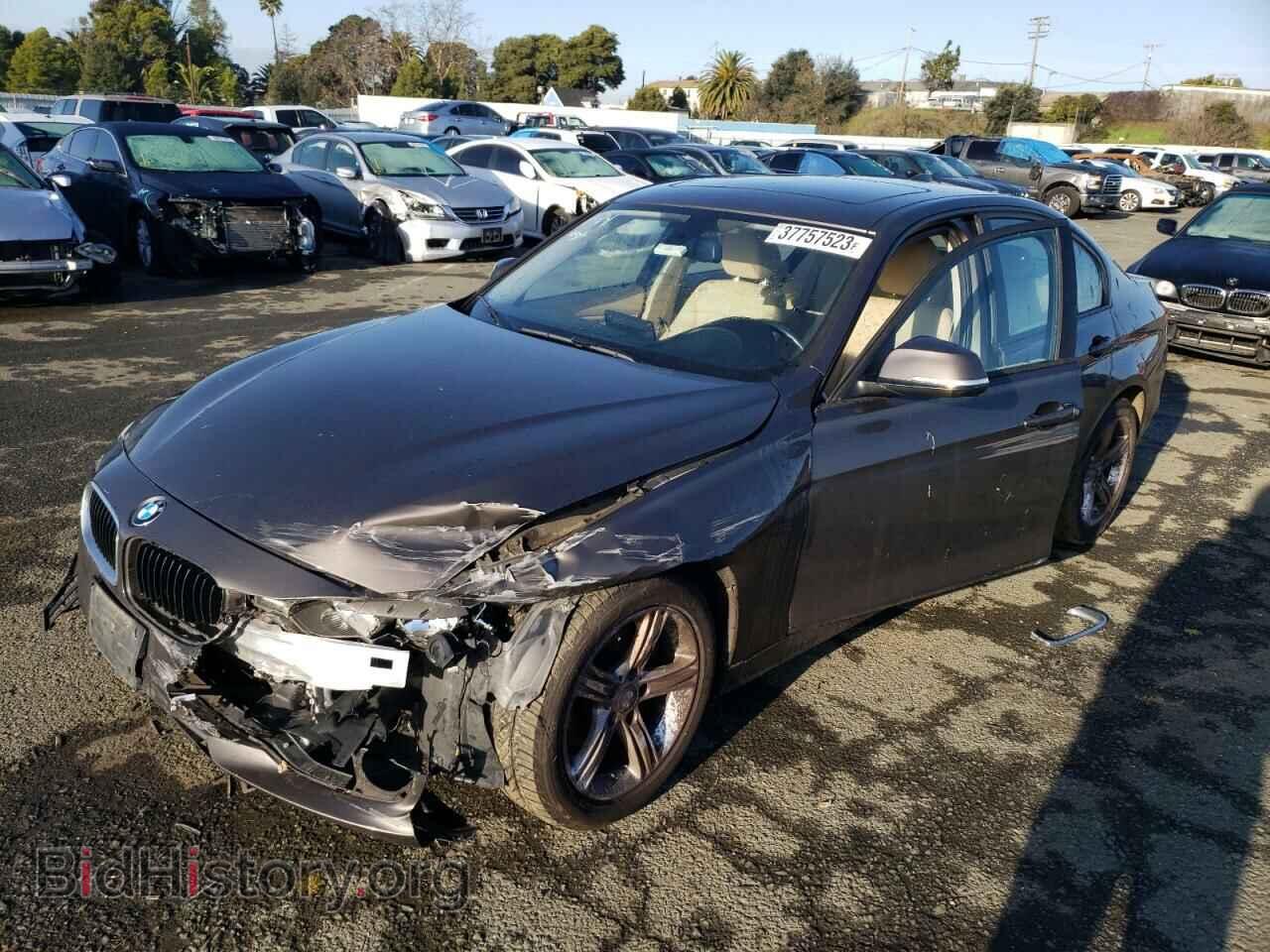 Photo WBA3C1C54DF440515 - BMW 3 SERIES 2013