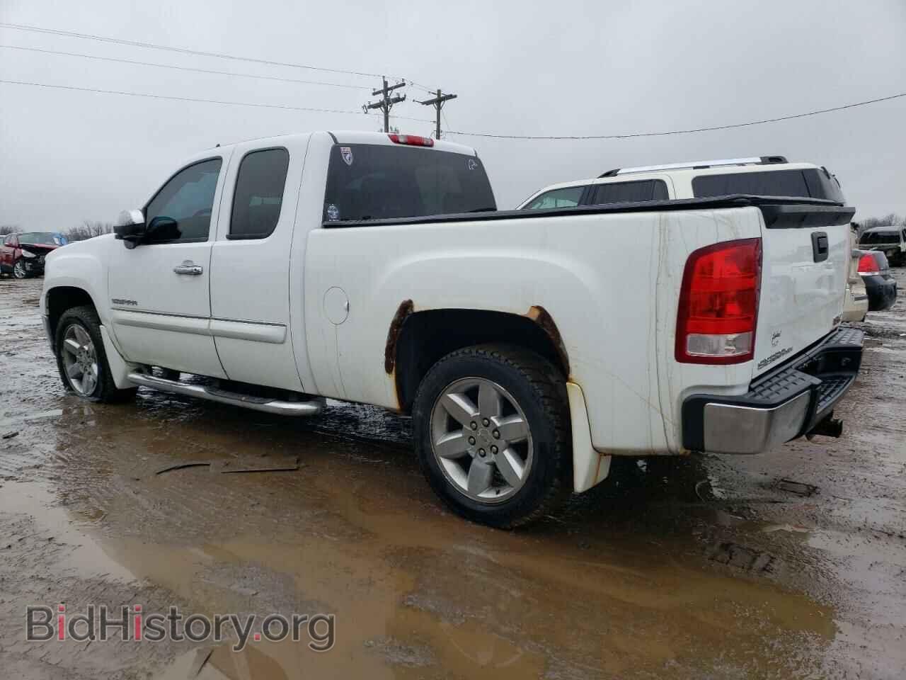 2013 GMC SIERRA - VIN: 1GTR2VE79DZ102791 - Фото 2