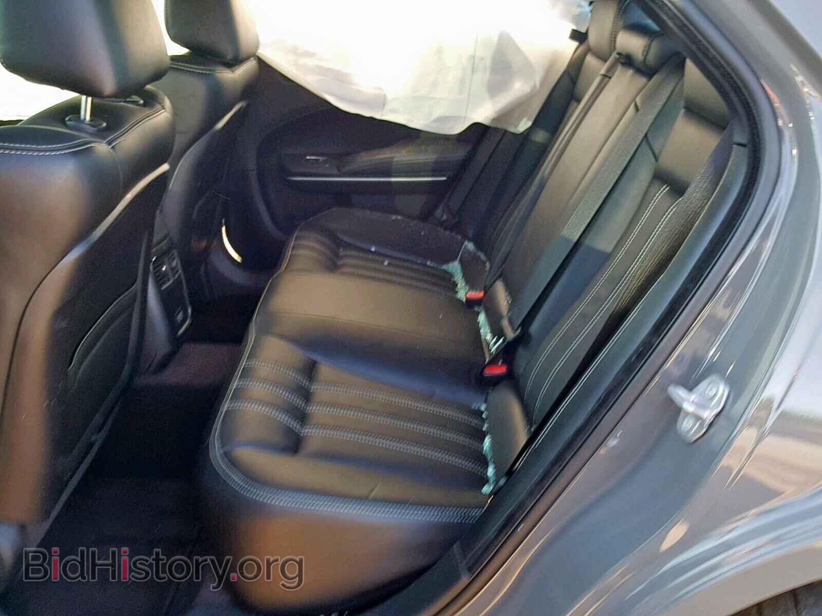 2019 CHRYSLER 300 - VIN: 2C3CCABG6KH515432 - Фото 6