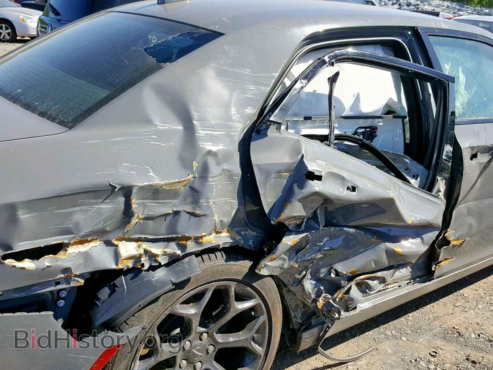 2019 CHRYSLER 300 - VIN: 2C3CCABG6KH515432 - Фото 9