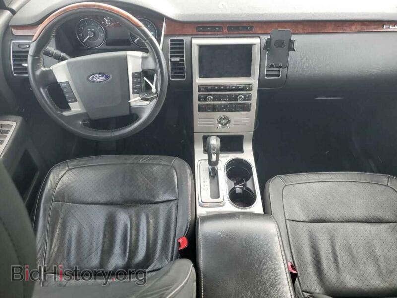 2010 Ford FLEX (VIN 2FMGK5DC2ABA28839) — фото 8 из 13