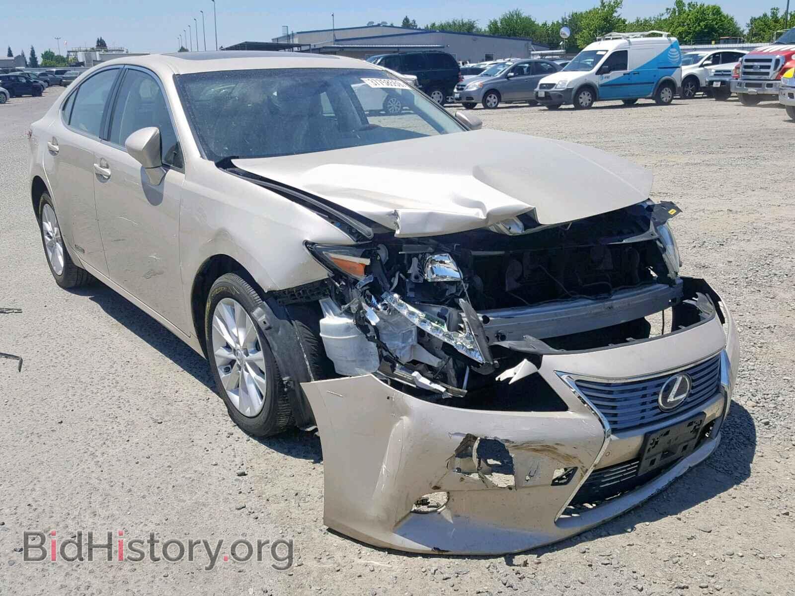 Фотография JTHBW1GG1D2034165 - LEXUS ES300 2013