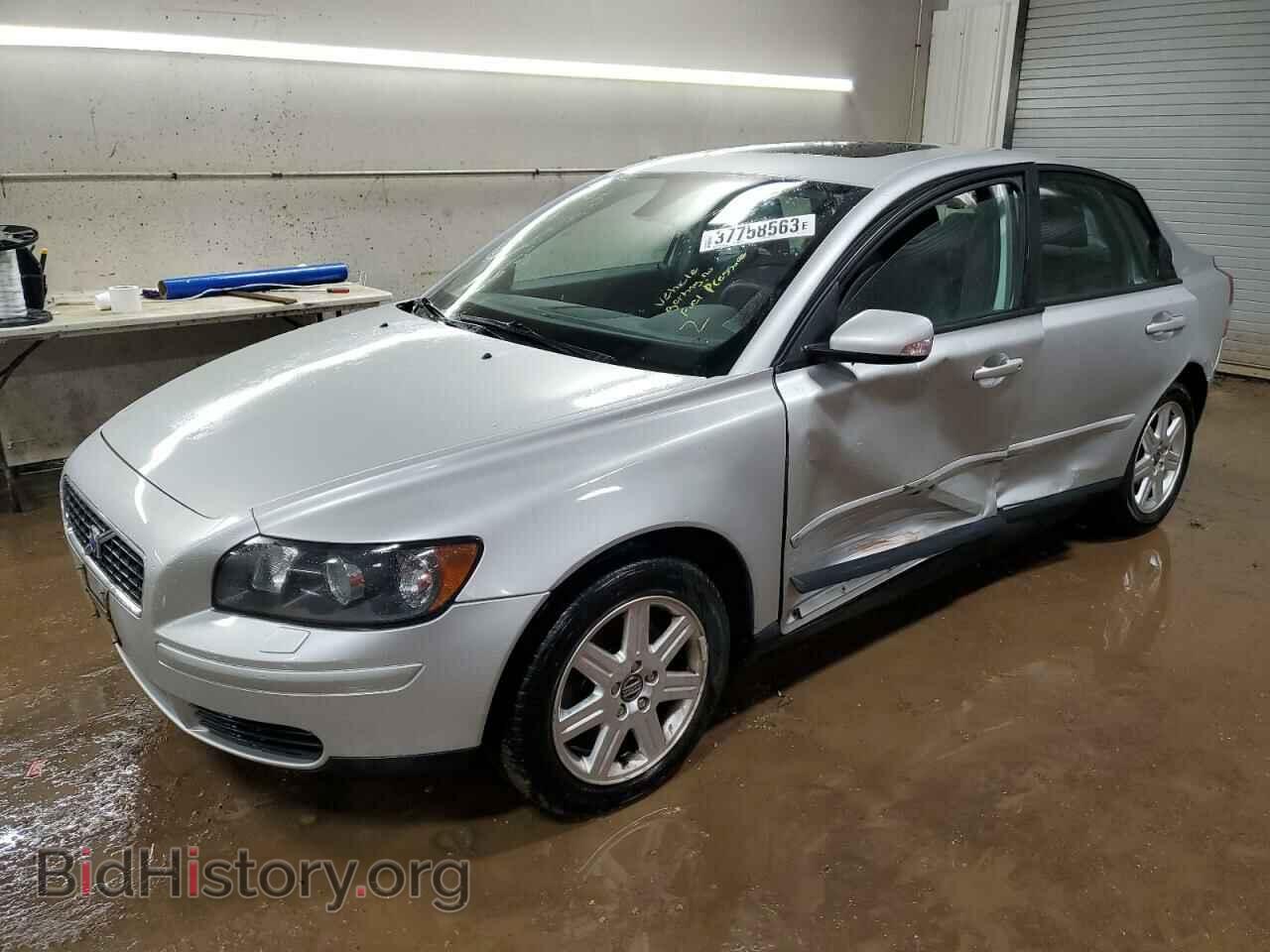 Фотография YV1MS382162167235 - VOLVO S40 2006