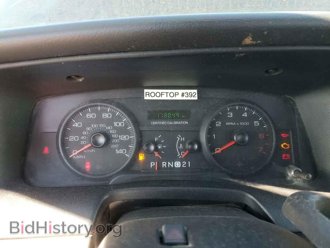 2011 FORD CROWN VIC - VIN: 2FABP7BV6BX167740 - Фото 9