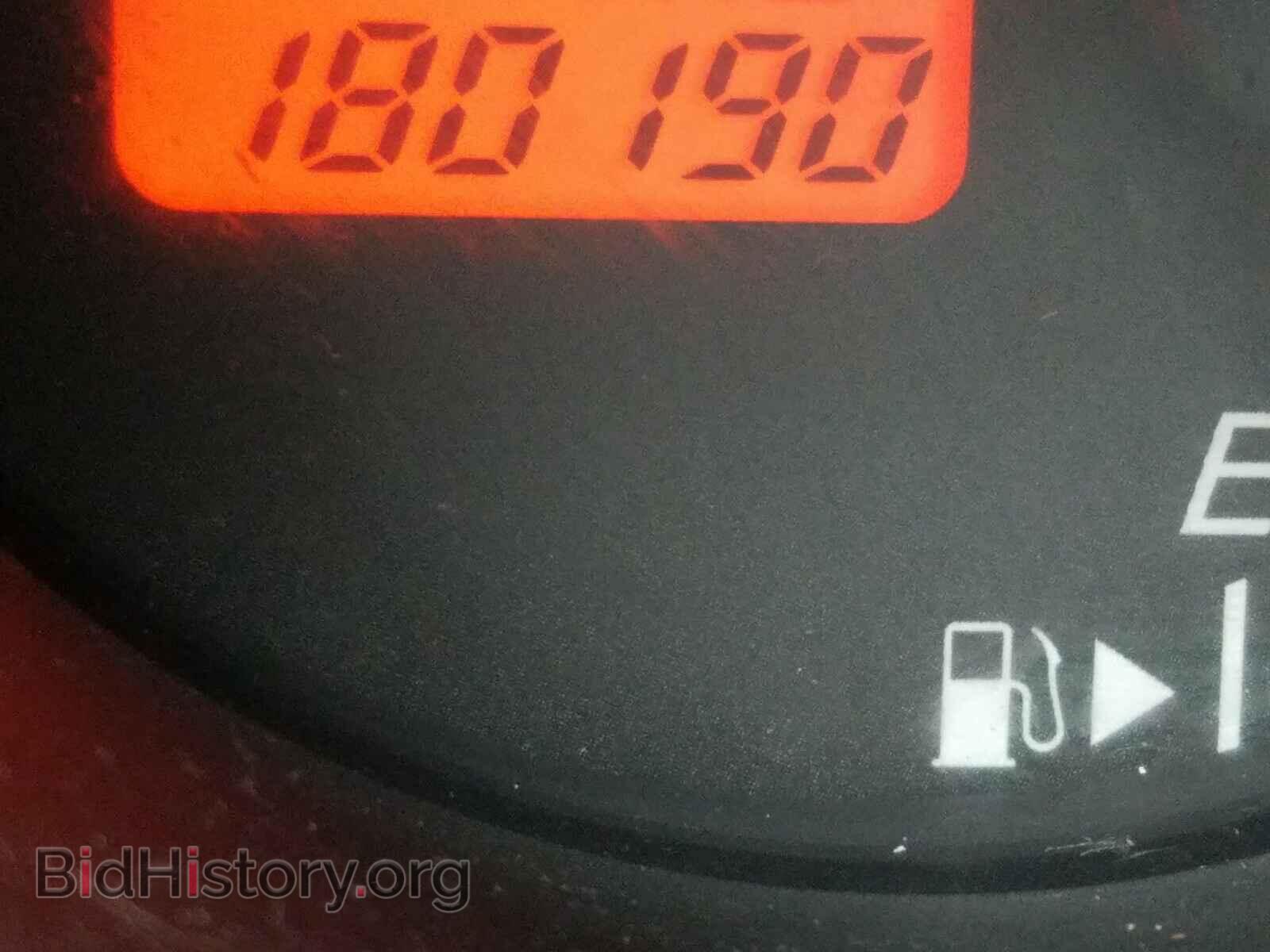 2004 MAZDA 3 - VIN: JM1BK12F041212374 - Photo 8