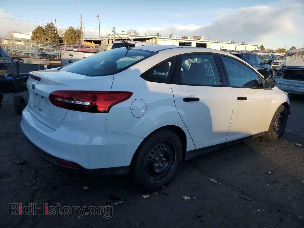 2018 FORD FOCUS - VIN: 1FADP3E26JL244458 - Фото 3