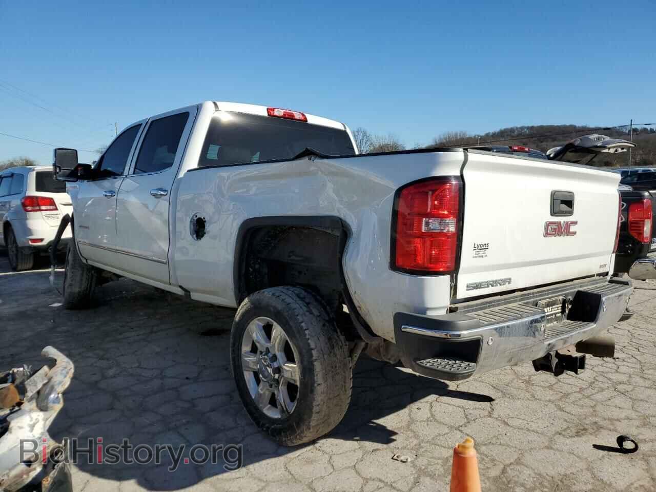 2017 GMC SIERRA - VIN: 1GT12TEY4HF215680 - Фото 2