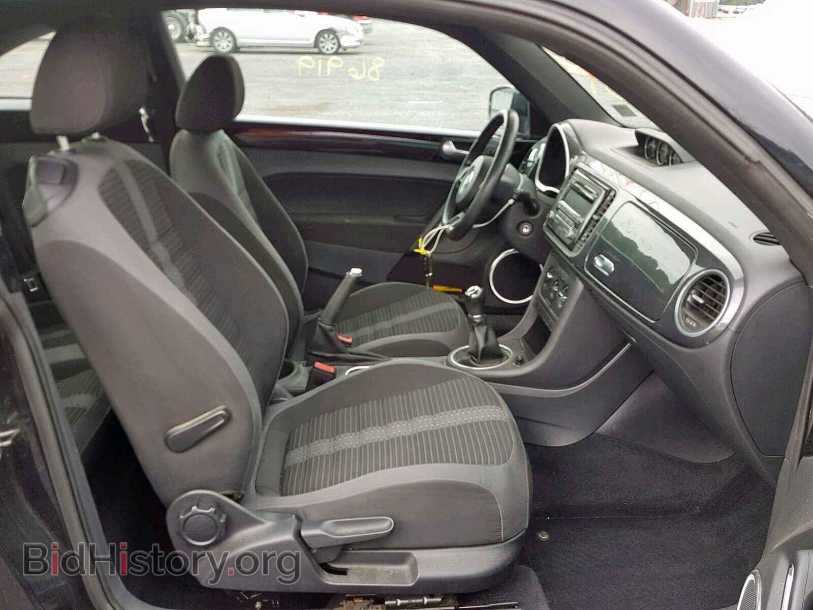 2012 VOLKSWAGEN BEETLE - VIN: 3VW467AT2CM647600 - Фото 5