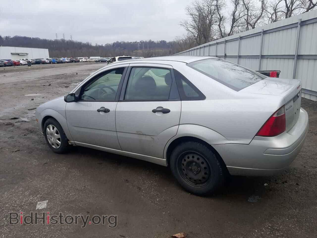 2007 FORD FOCUS - VIN: 1FAFP34N07W268038 - Фото 2
