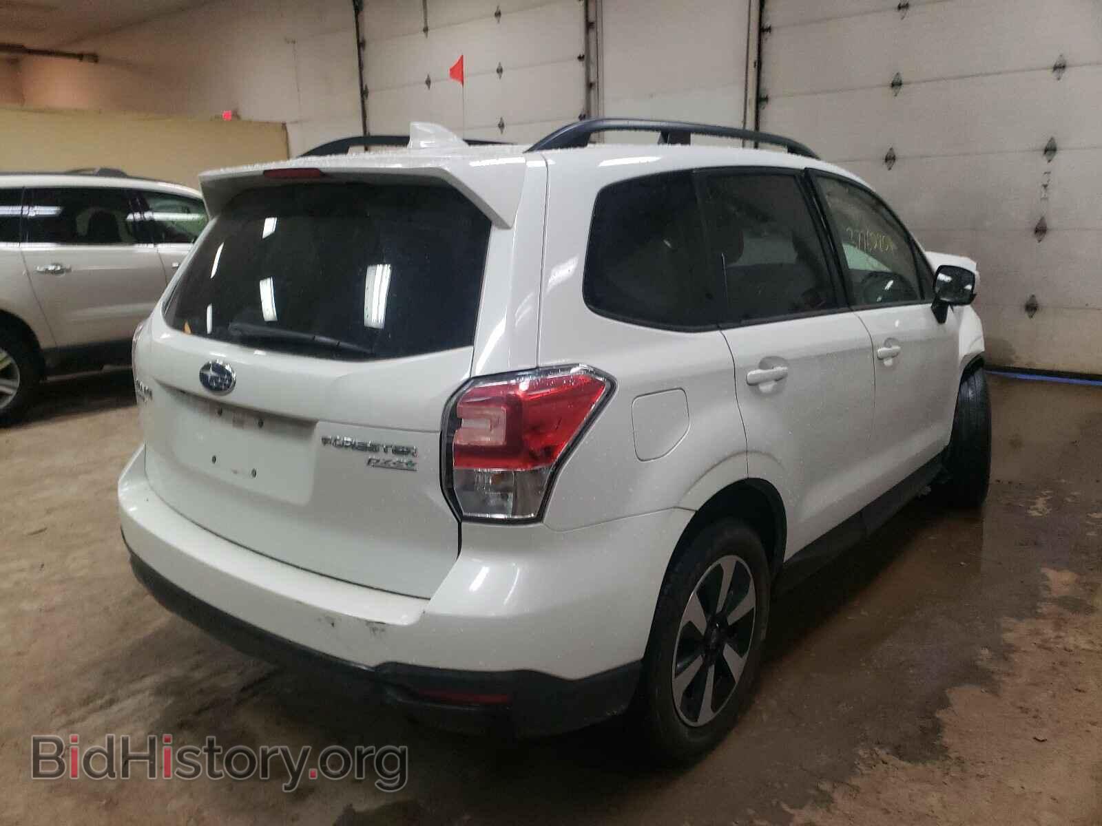 2017 SUBARU FORESTER - VIN: JF2SJAGC6HH572071 - Фото 4