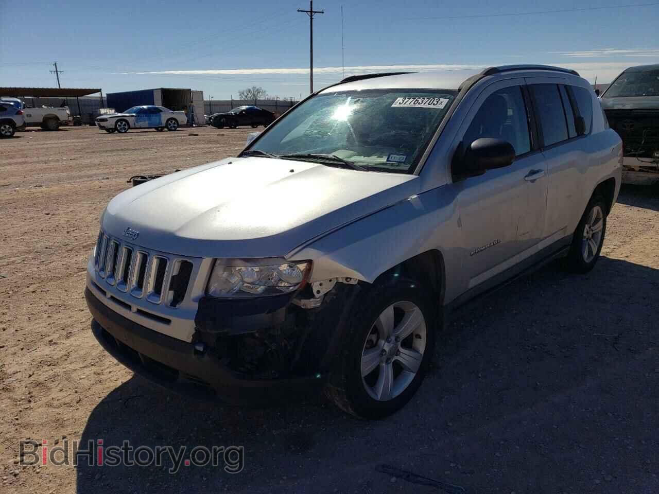 Photo 1J4NT1FB8BD284317 - JEEP COMPASS 2011
