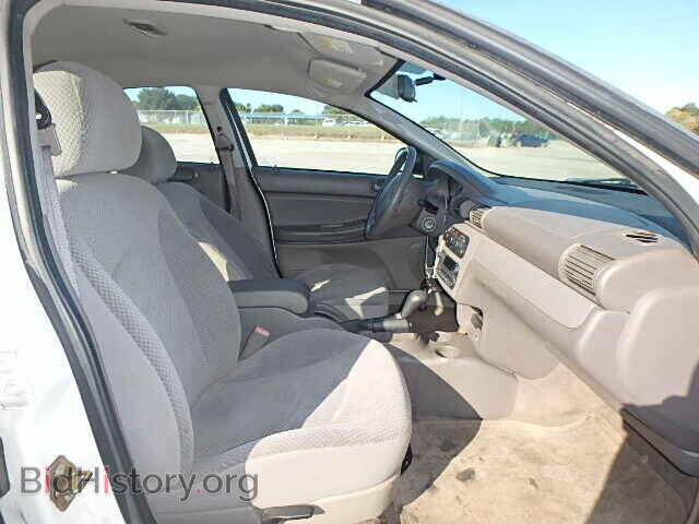 2004 CHRYSLER SEBRING - VIN: 1C3EL46X64N400344 - Фото 5