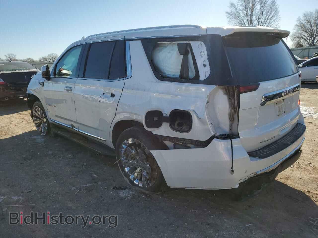 2021 GMC YUKON - VIN: 1GKS2BKD0MR141249 - Фото 2