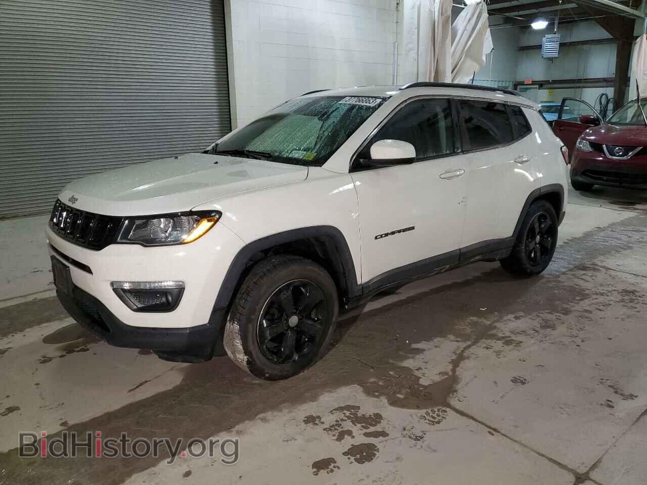 Фотография 3C4NJDBB8JT373090 - JEEP COMPASS 2018