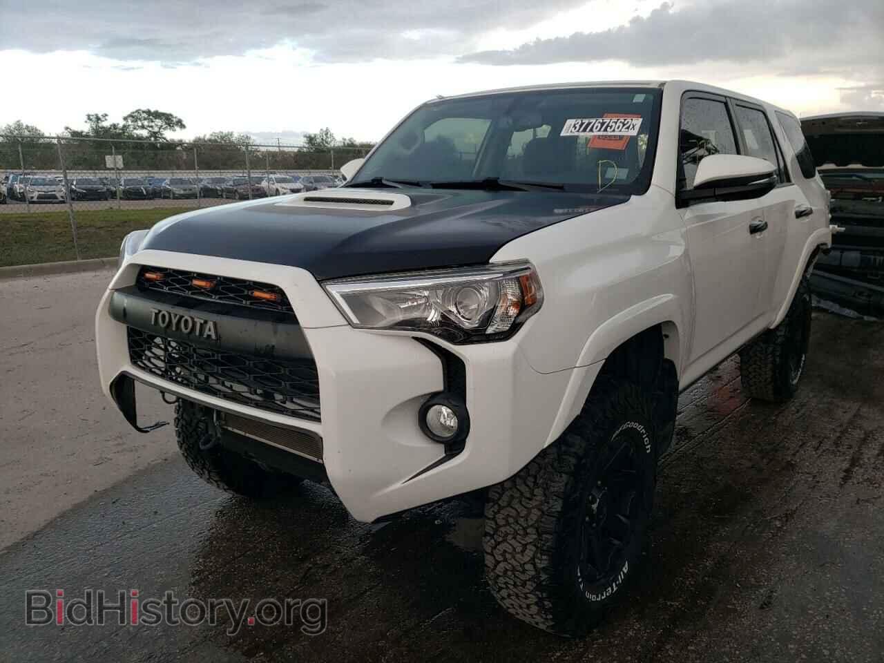2017 TOYOTA 4RUNNER - VIN: JTEBU5JRXH5431656 - Фото 2