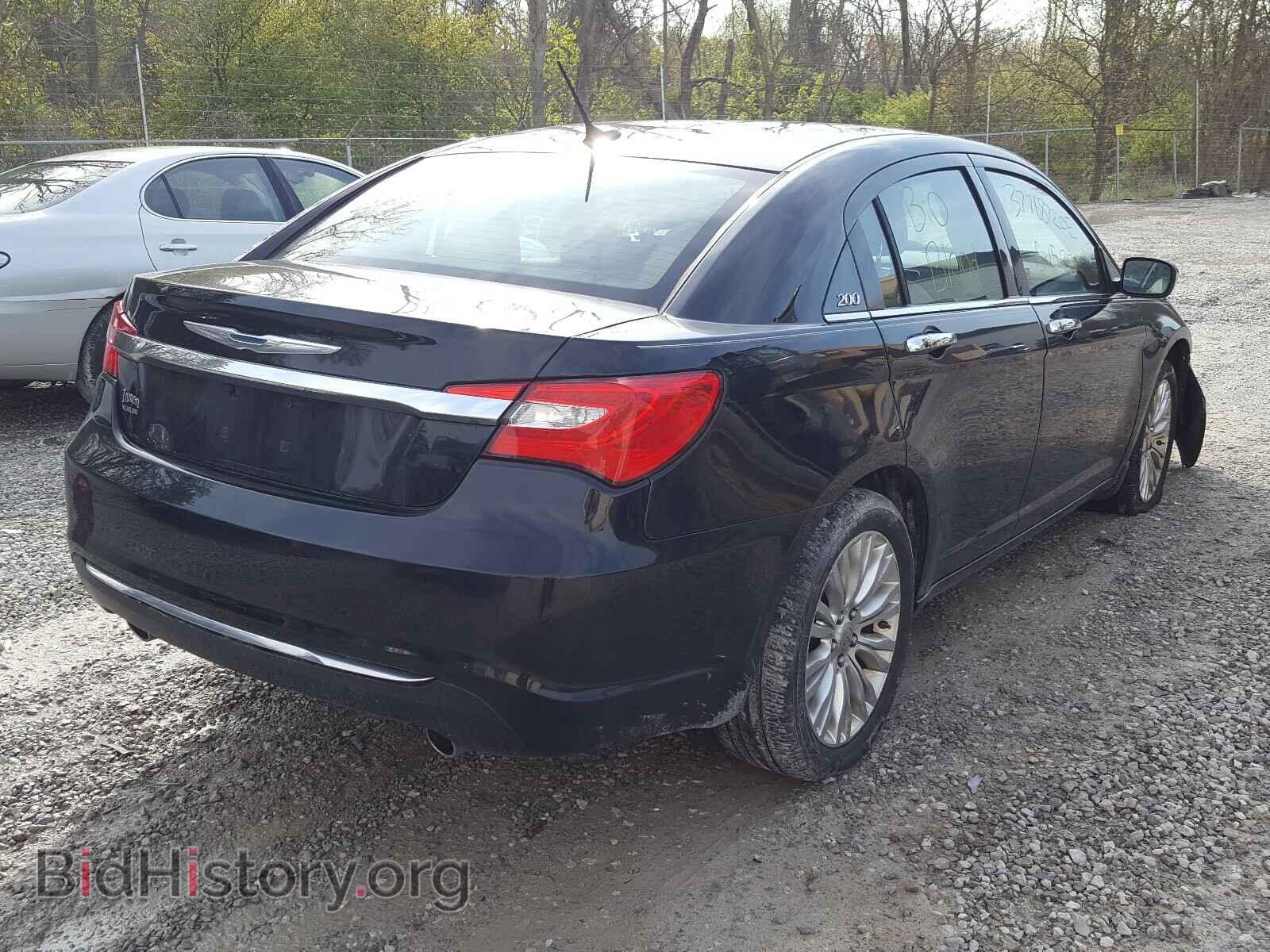 2011 CHRYSLER 200 - VIN: 1C3BC2FG3BN551453 - Фото 4