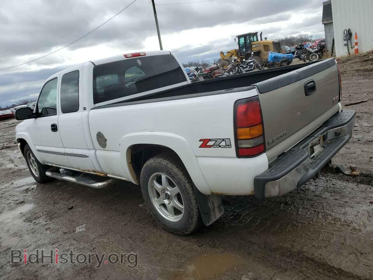 2006 GMC SIERRA - VIN: 2GTEK19B261273237 - Фото 2