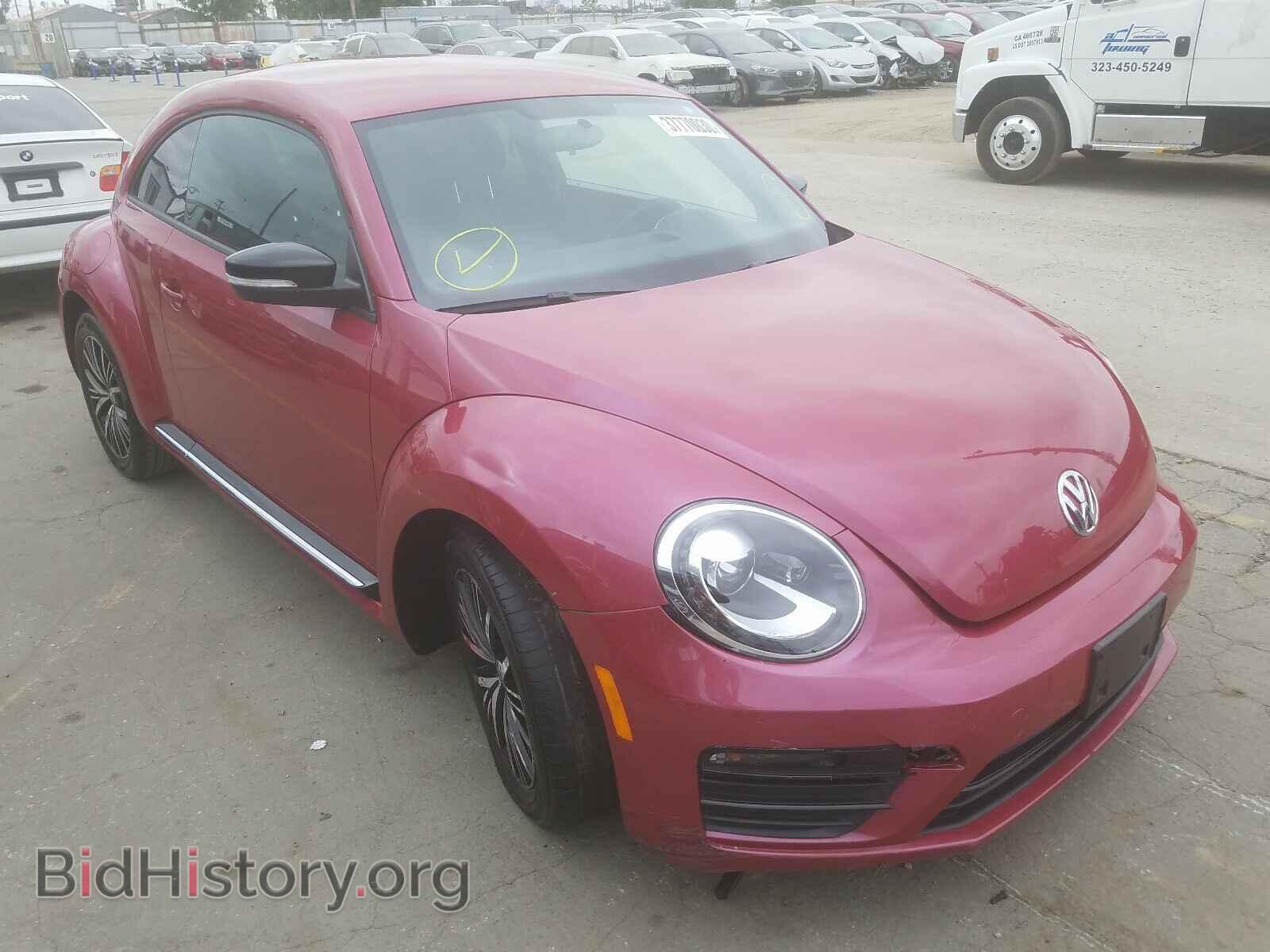 Photo 3VWF17AT5HM607400 - VOLKSWAGEN BEETLE 2017