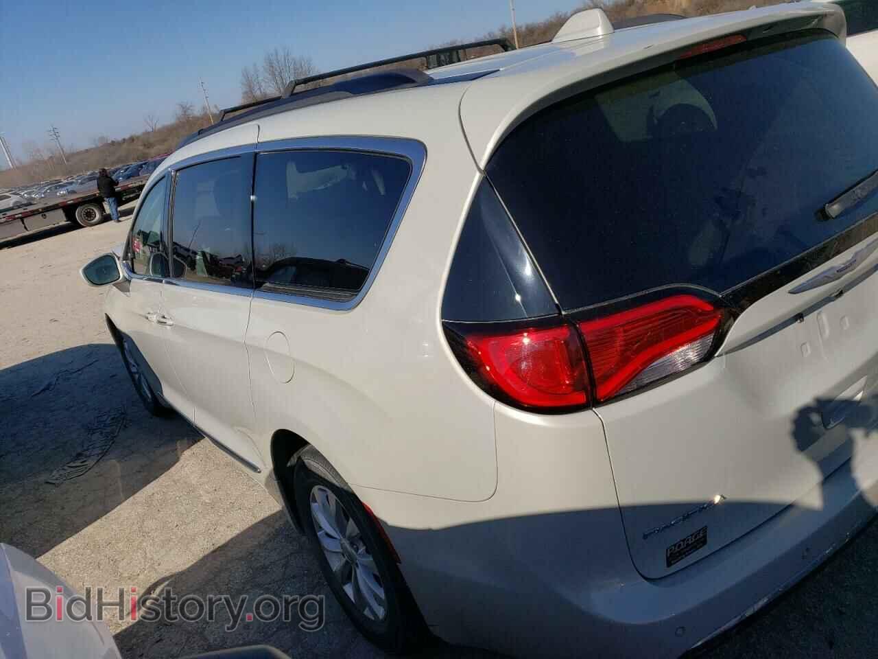 2017 CHRYSLER PACIFICA - VIN: 2C4RC1BG5HR757153 - Photo 2