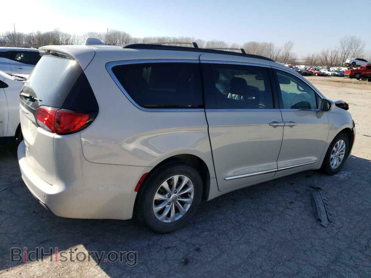 2017 CHRYSLER PACIFICA - VIN: 2C4RC1BG5HR757153 - Photo 3