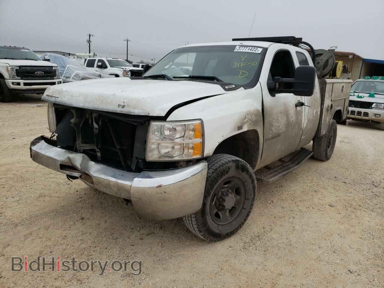 2007 CHEVROLET SILVERADO - VIN: 1GCHC29K57E593281 - Фото 2