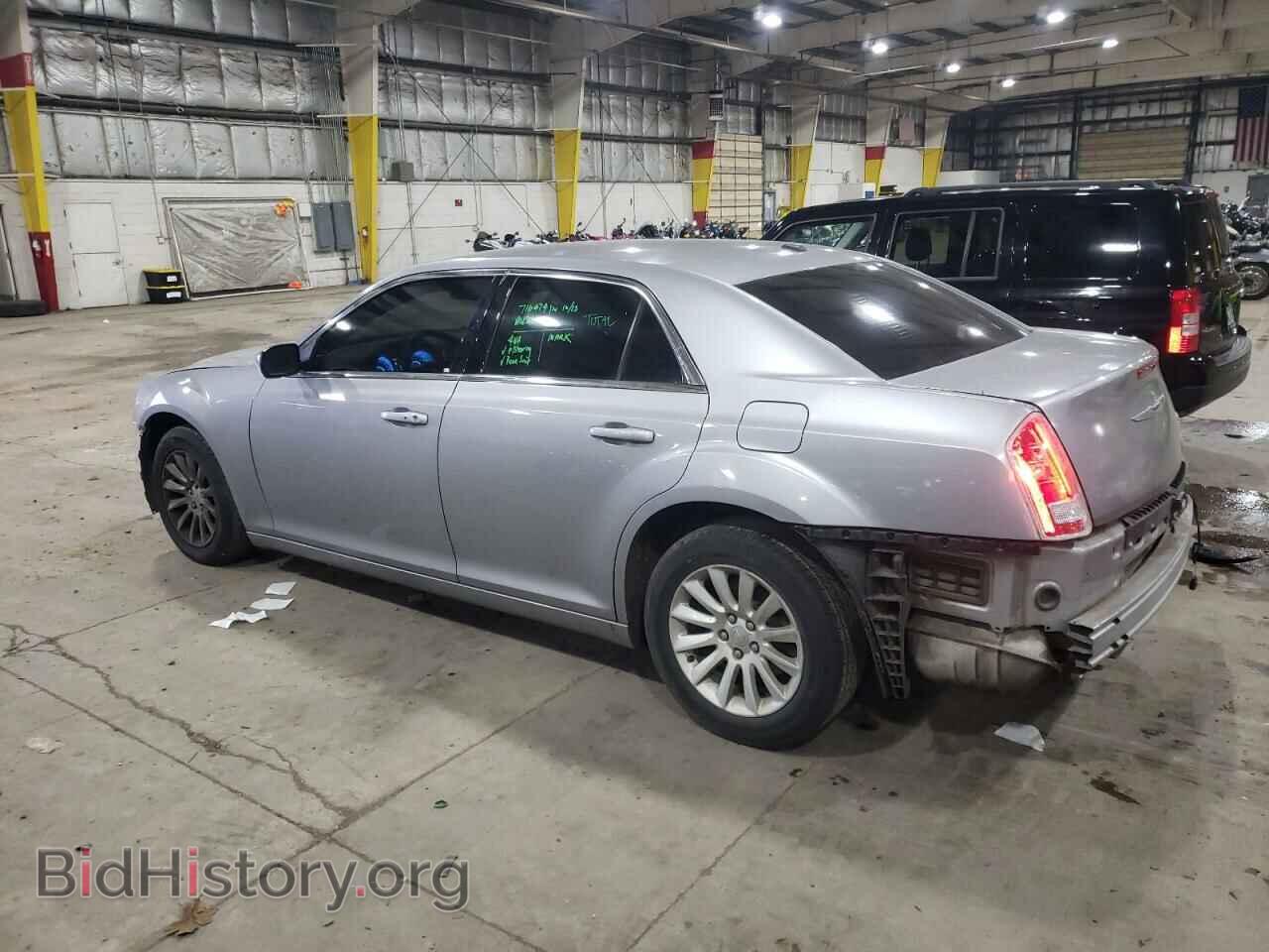 2014 CHRYSLER 300 - VIN: 2C3CCAAGXEH327082 - Фото 2