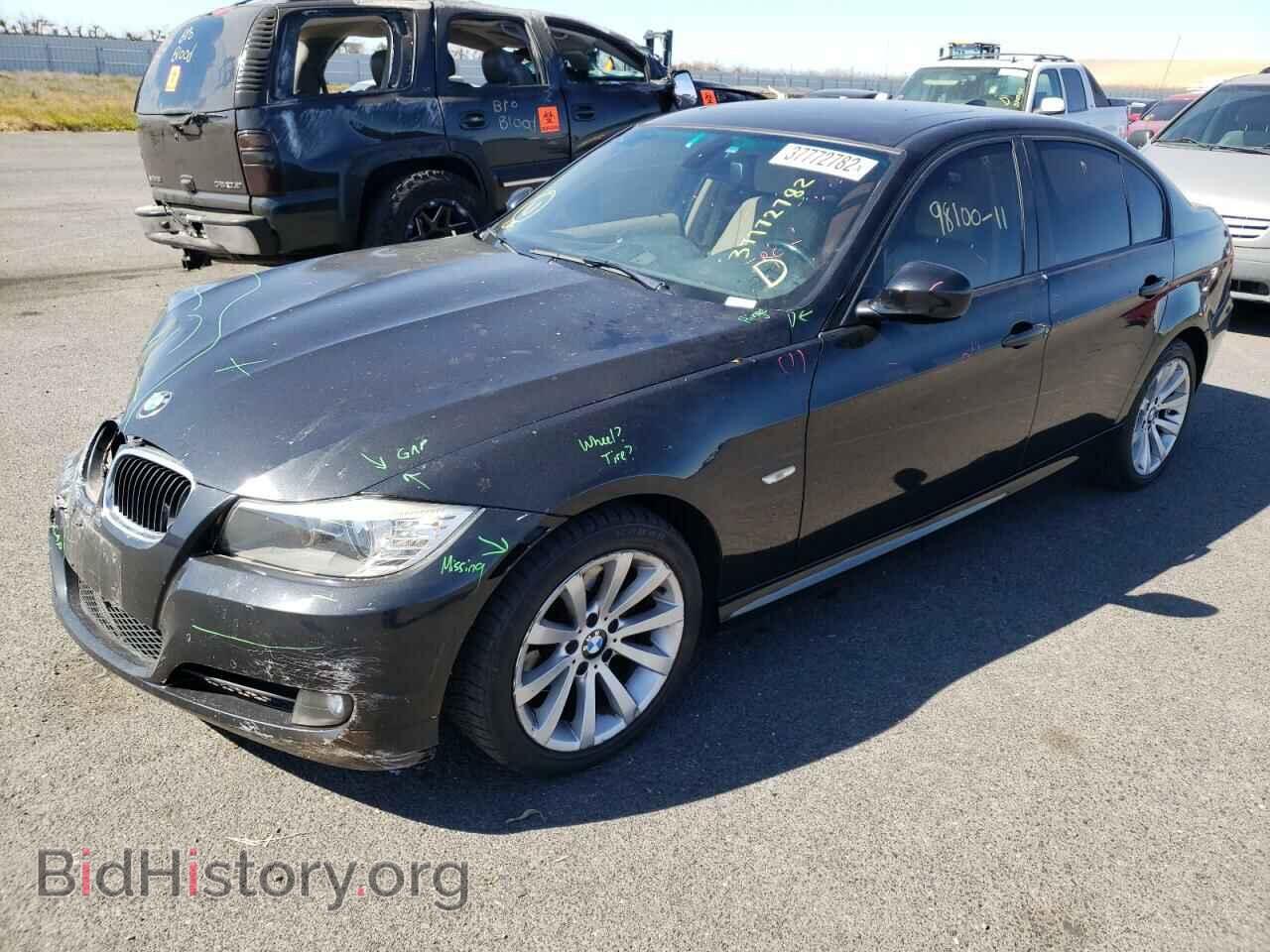 2011 BMW 3 SERIES - VIN: WBAPH5C59BF093593 - Фото 2