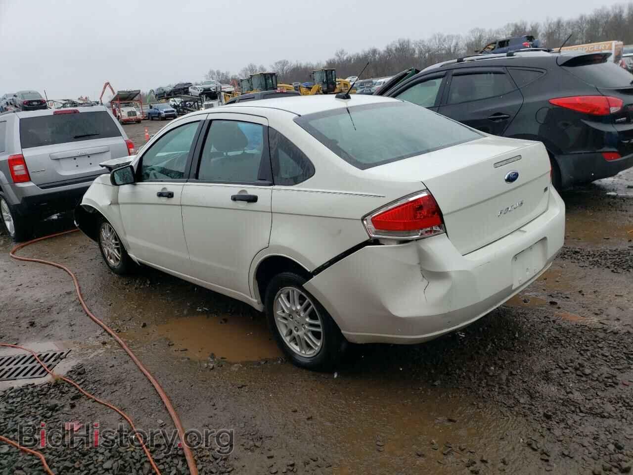 2010 FORD FOCUS - VIN: 1FAHP3FNXAW219782 - Фото 2