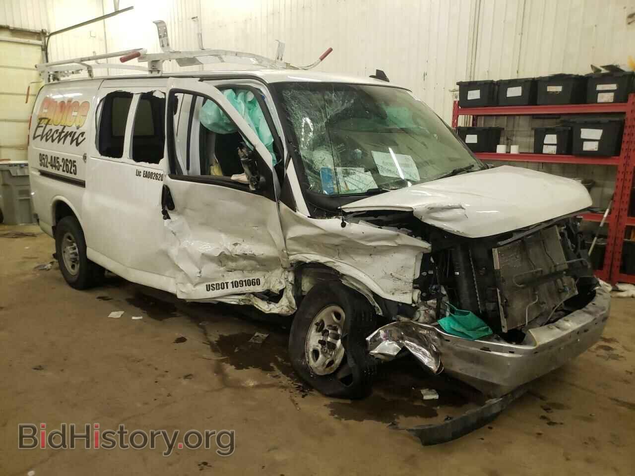 2019 CHEVROLET EXPRESS - VIN: 1GCWGAFG3K1307529 - Фото 4