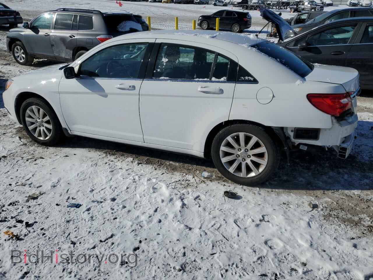 2013 CHRYSLER 200 - VIN: 1C3CCBBB9DN674045 - Фото 2