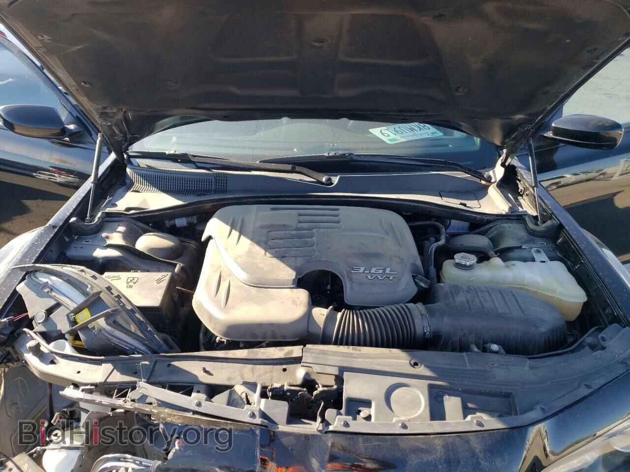 2019 CHRYSLER 300 - VIN: 2C3CCABG9KH648136 - Фото 7