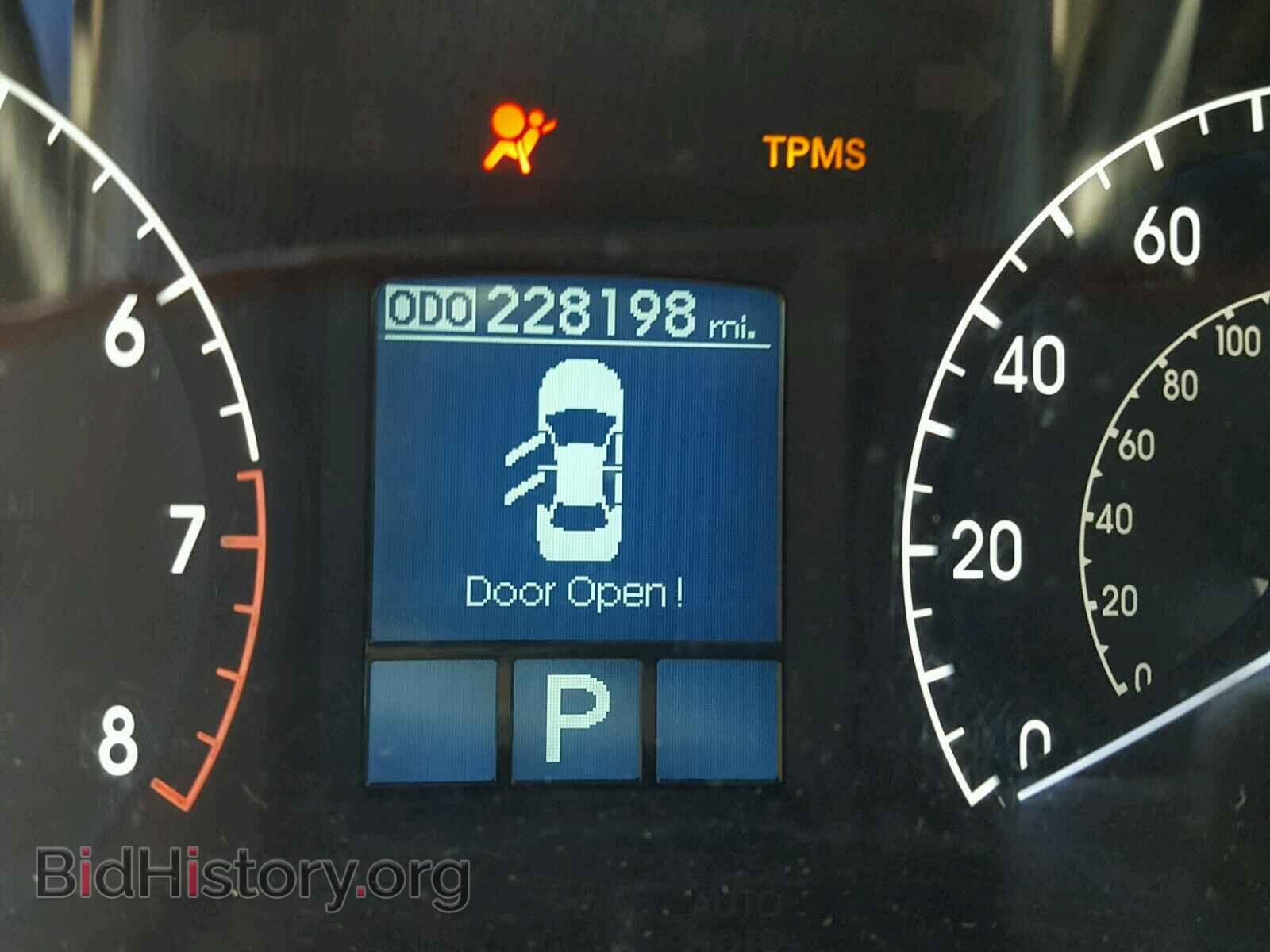 2012 HYUNDAI GENESIS - VIN: KMHGC4DD0CU184164 - Фото 8