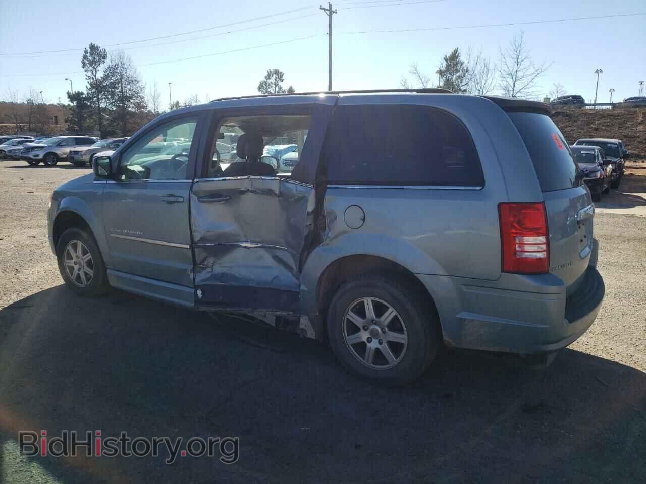 2010 CHRYSLER MINIVAN - VIN: 2A4RR5D17AR359134 - Photo 2