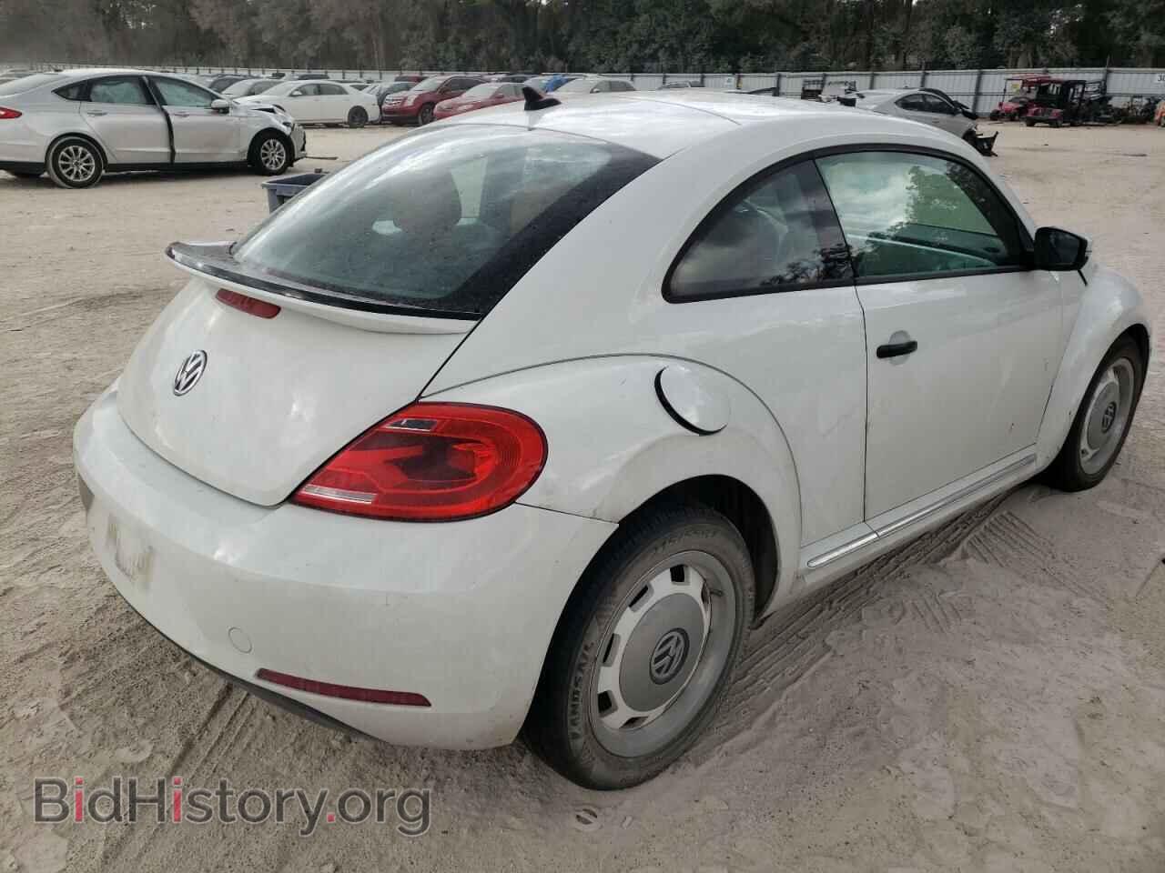 2015 VOLKSWAGEN BEETLE - VIN: 3VWF17AT6FM653721 - Фото 4