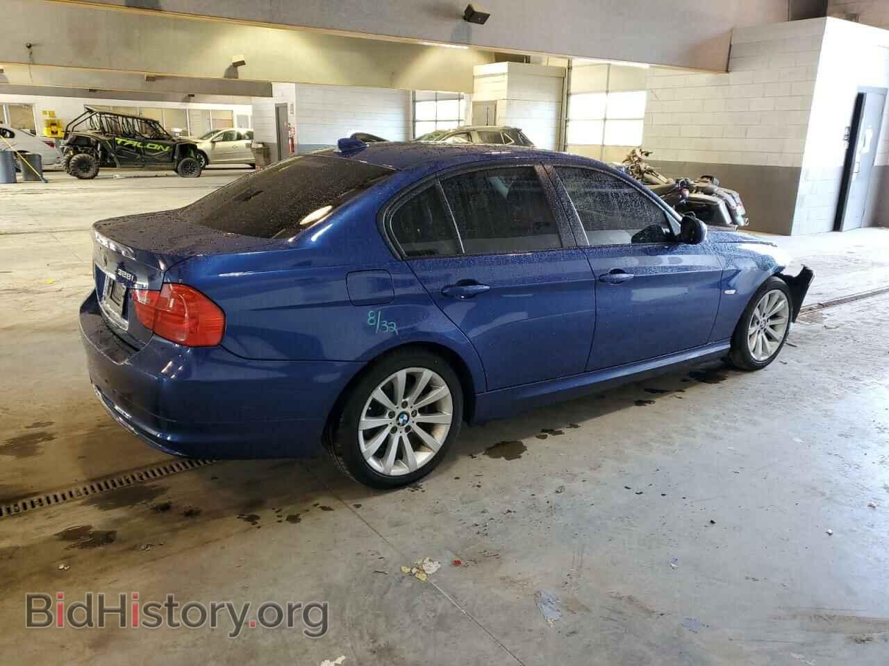 2011 BMW 3 SERIES - VIN: WBAPH7C52BE851548 - Фото 3