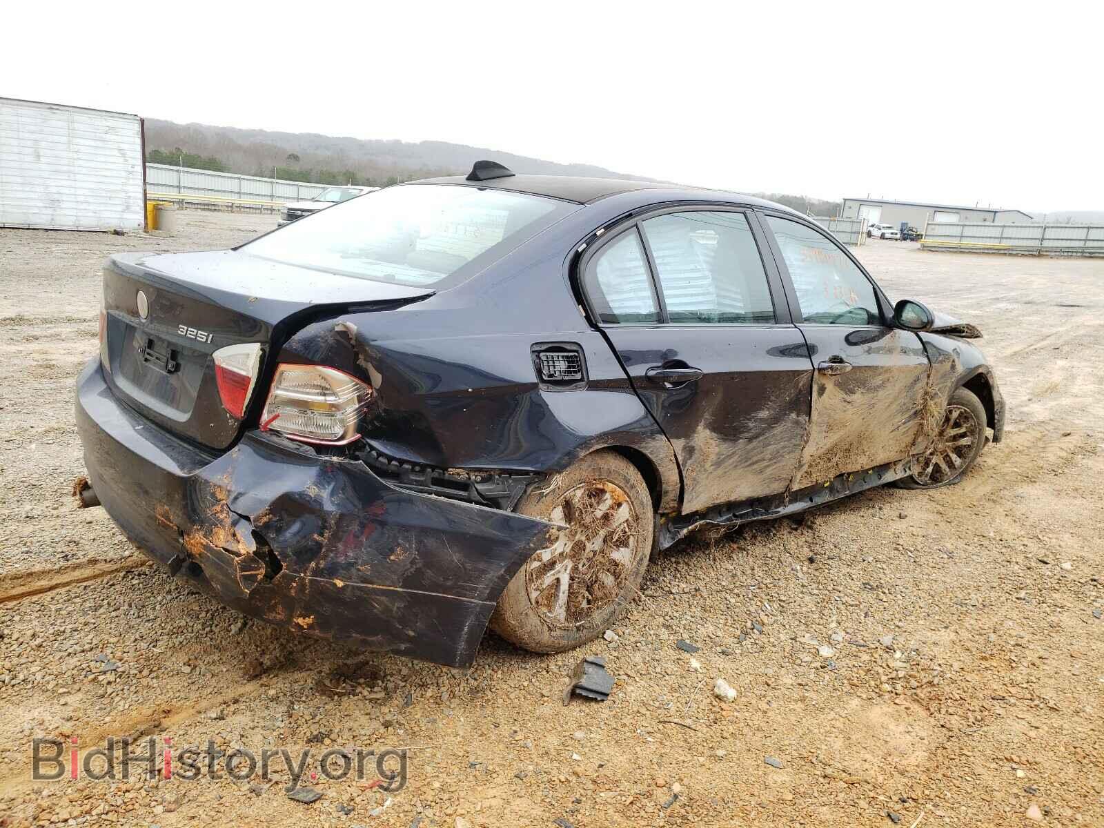 2006 BMW 3 SERIES - VIN: WBAVB13596PT07208 - Фото 4