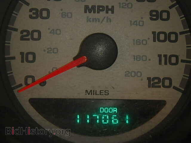 2004 Dodge NEON (VIN 1B3ES56C84D613661) — фото 8 из 10