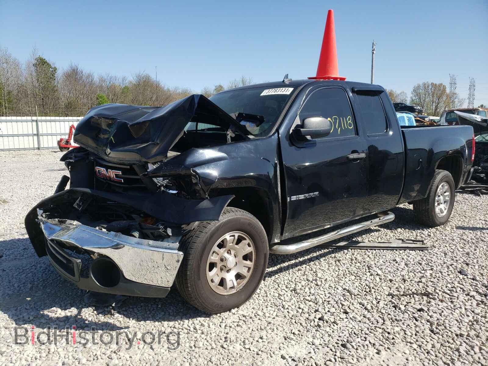 2007 GMC SIERRA - VIN: 1GTEC19X67Z616472 - Фото 2